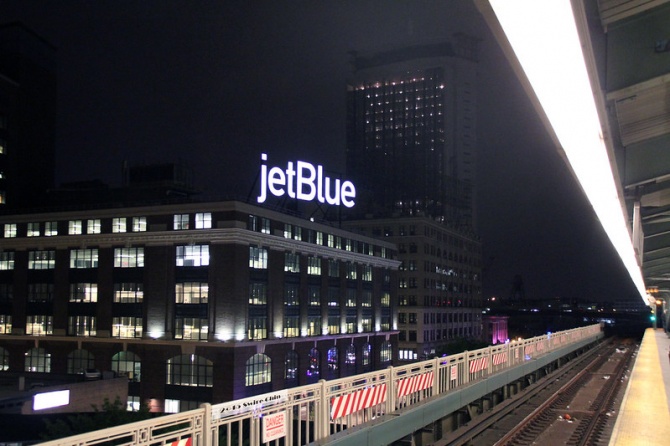 JetBlue       