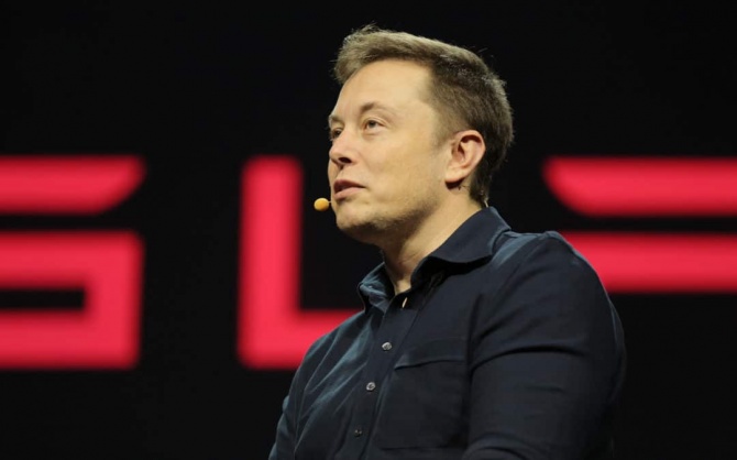 Tesla передумала строить завод в Британии из-за Брексита Tesla передумала строить завод в Британии из-за Брексита