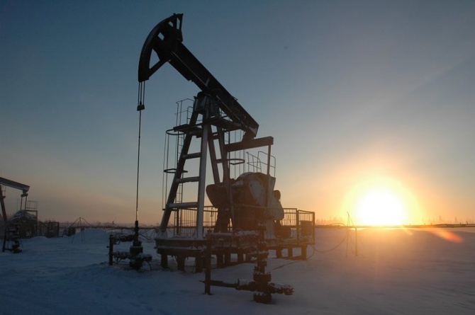 Добыча нефти в США бьет рекорды, что вызывает опасения ОПЕК Добыча нефти в США бьет рекорды, что вызывает опасения ОПЕК