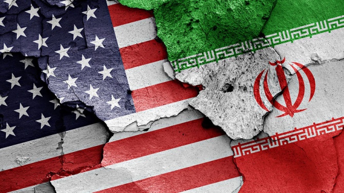 США вывели восемь стран из-под нефтяных санкций против Ирана США вывели восемь стран из-под нефтяных санкций против Ирана