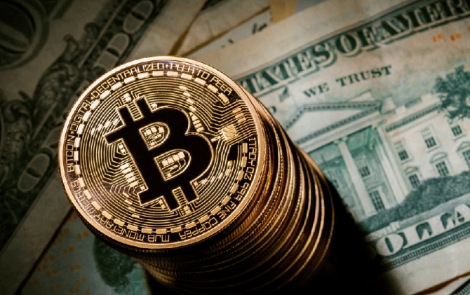 Биткоин отмечает 10-летний юбилей Биткоин отмечает 10-летний юбилей